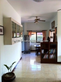 Nice house in cozy area around with good facilities and cooling in Chiang Mai